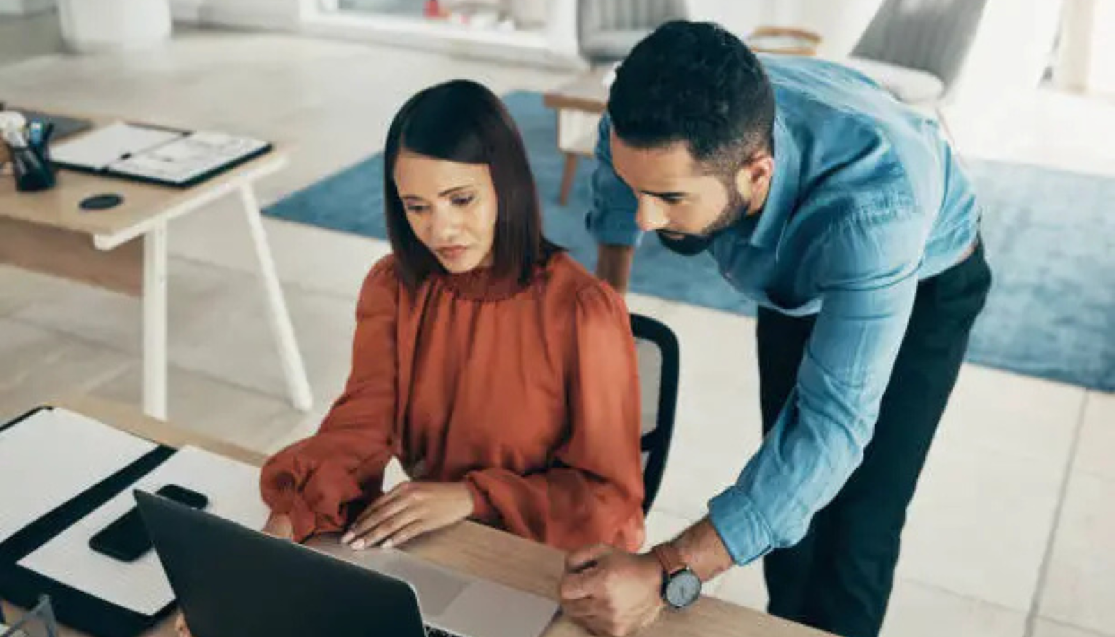 INPI Guichet Unique ou Legalstart : qui choisir pour créer votre entreprise ?
