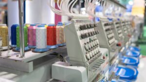 broderie logo sur polaire d'entreprise