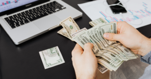 Banque traditionnelle ou banque en ligne pour les entreprises ? 