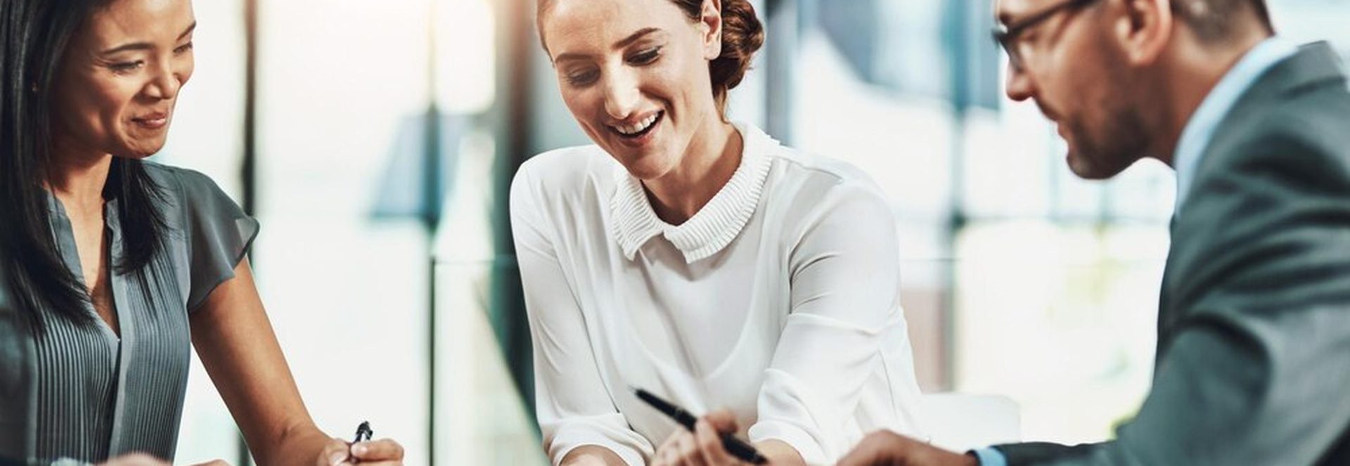 Comparatif SASU et EURL pour choisir le statut juridique d'une entreprise individuelle