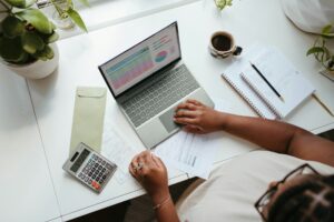 Qu’est-ce qu’un intégrateur Silae apporte concrètement aux PME dans la gestion de la paie ?