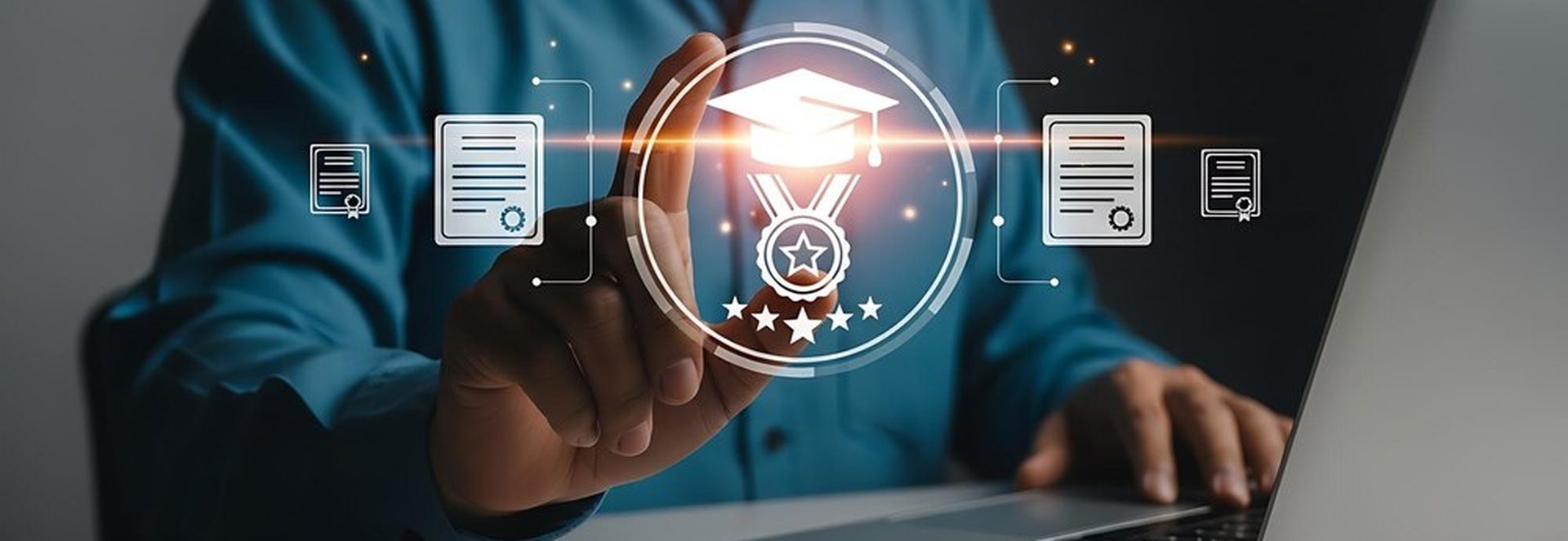 Professionnel tech passant une certification IA sur ordinateur
