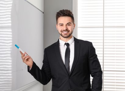 Titre professionnel formateur pour adultes : guide complet, certification et formations à distance