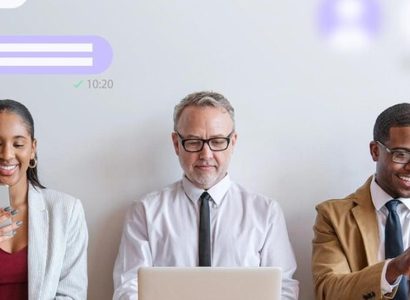 Analyste marketing regardant un tableau de bord avec une part importante de trafic non identifié