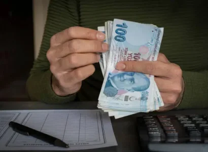 Salaire des fonctionnaires en 2025 : revalorisation, impact et prévisions