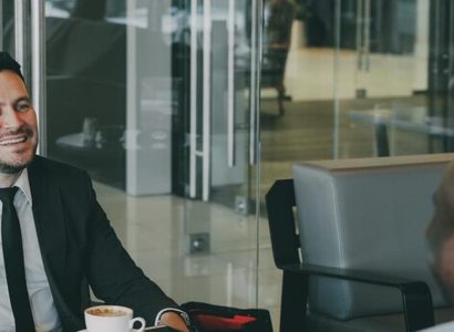 12 questions d&rsquo;entretien pour recruter un commercial B2B : ce que doit vraiment répondre un bon candidat