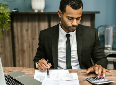 Pourquoi externaliser sa comptabilité ? Le guide complet pour comprendre les avantages en 2026