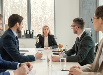 Holding ou société classique : que faut-il choisir ?