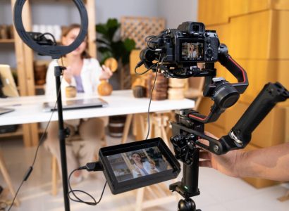 Film institutionnel : humanisez votre entreprise grâce à une vidéo corporate authentique !